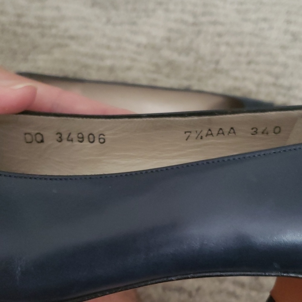 WOMEN'S Salvatore Ferragamo heels - Picture 6 of 6